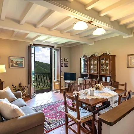 Panoramic Appartement Massa (Tuscany)
